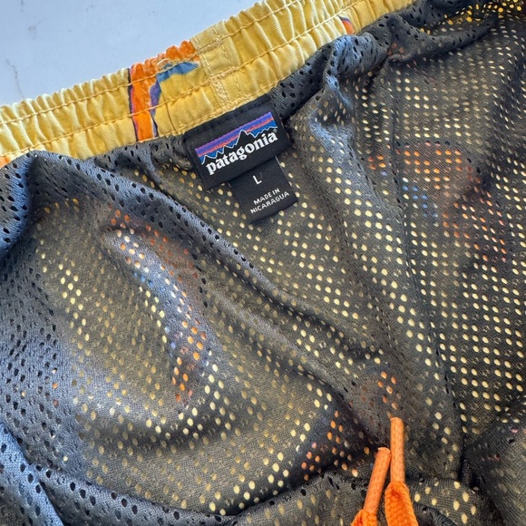 Patagonia Men's Baggies Cantaloupe Print Pockets Swim/Hiking / large - Picture 7 of 11